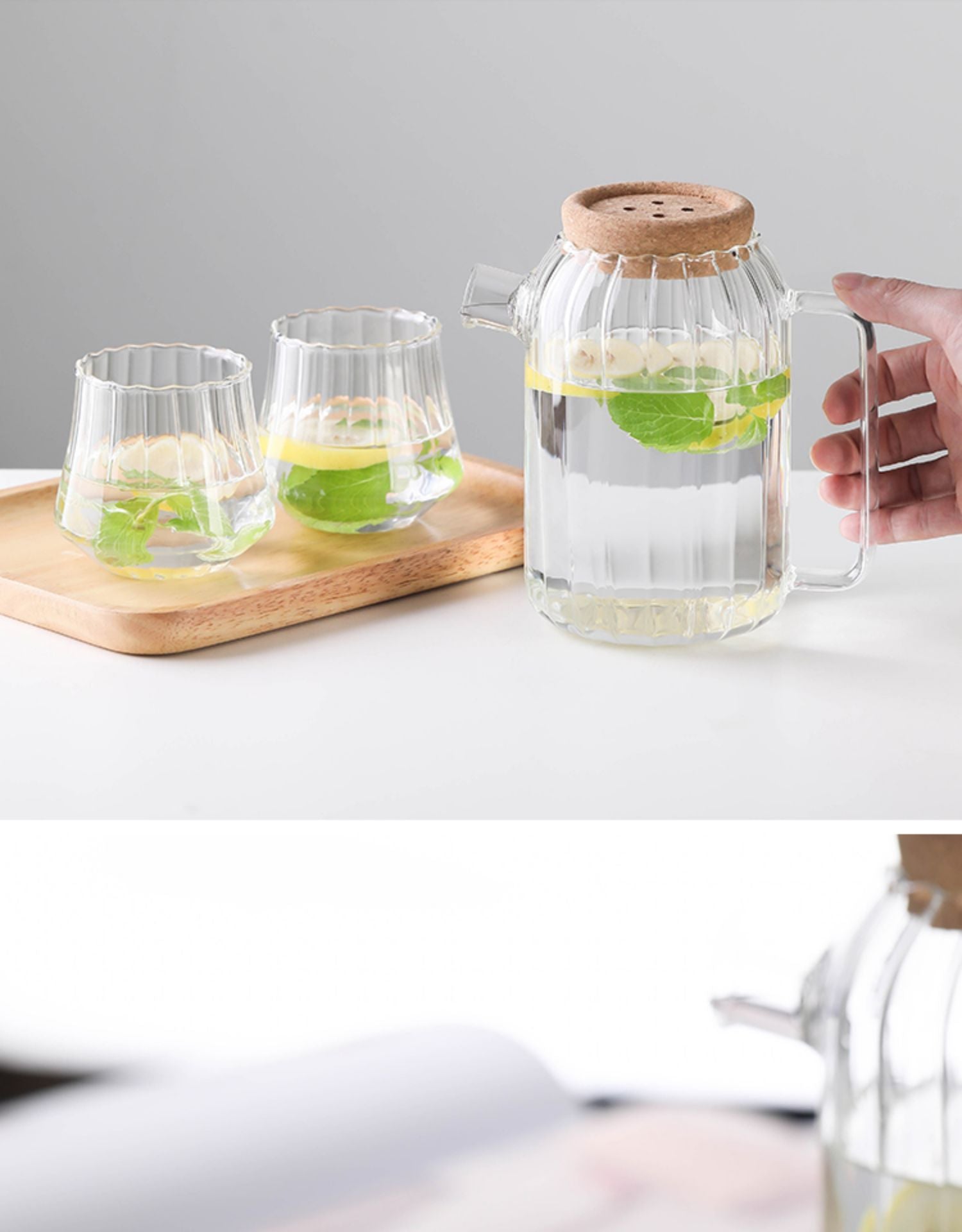 glass-water-pitcher-with-lid